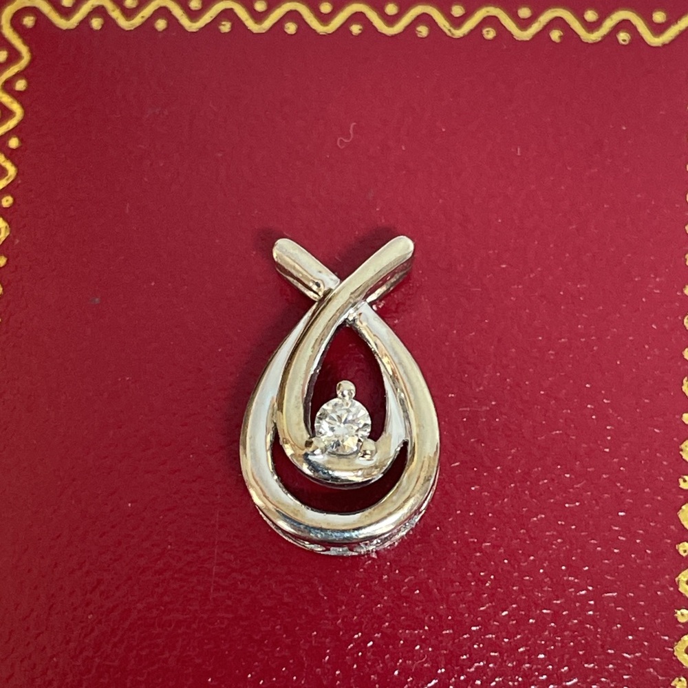 Solid 10K White Gold Natural Round Cut Diamond Solitaire Pendant for Necklace